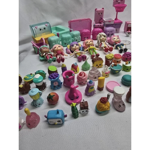 Huge Moose Shopkins Lot- Dolls, Figures, and Accessories + Disney Waffle Set - Picture 9 of 16